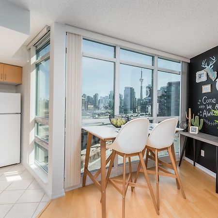 Cityscape Condo In Fort York Toronto Luaran gambar