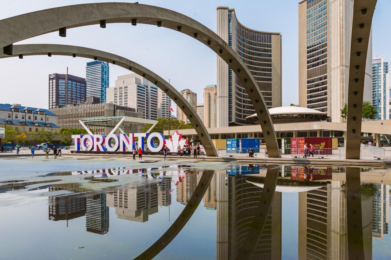 Cityscape Condo In Fort York Toronto Luaran gambar