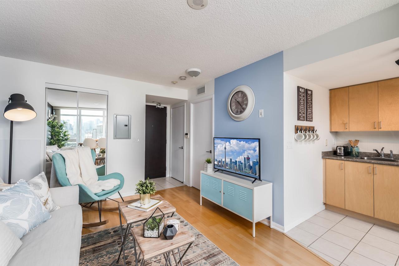 Cityscape Condo In Fort York Toronto Luaran gambar